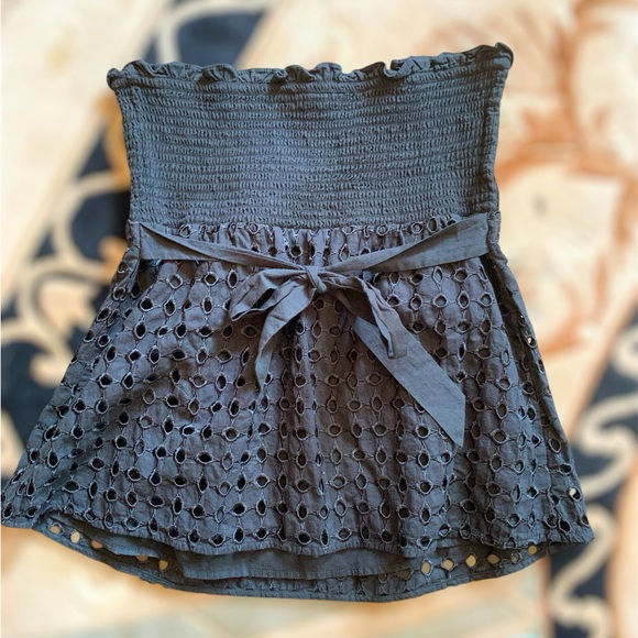 Express smocked strapless top NWT - Picture 4 of 9